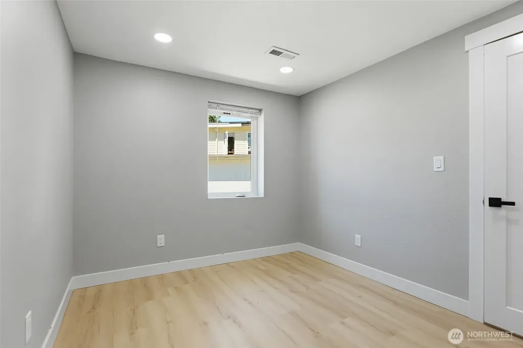 14402 Washington Avenue SW Lakewood WA 98498