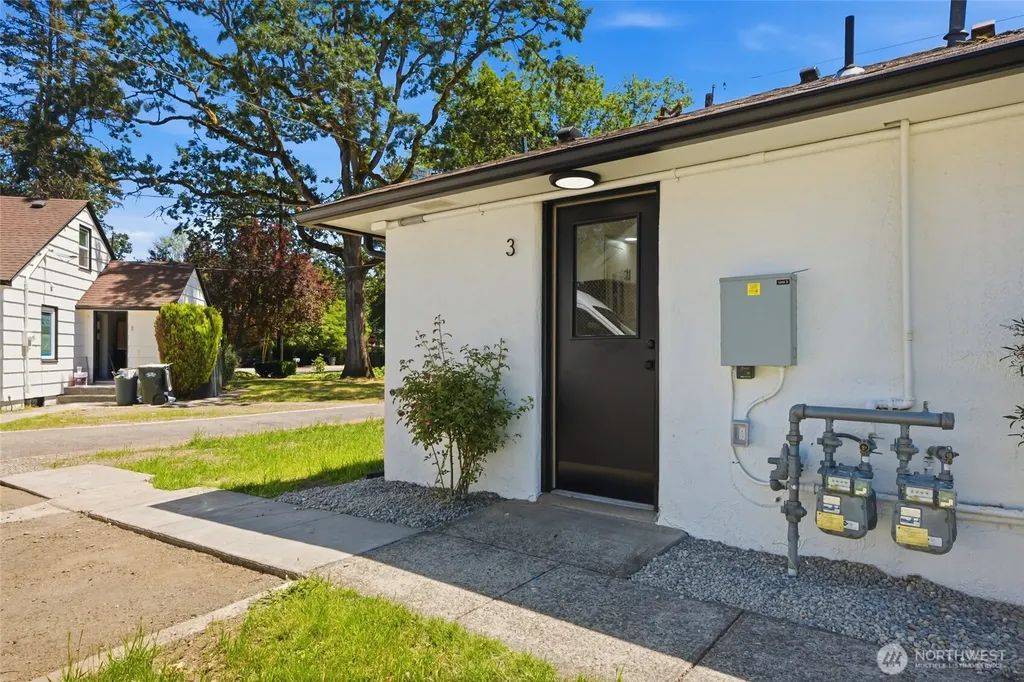 14402 Washington Avenue SW Lakewood WA 98498
