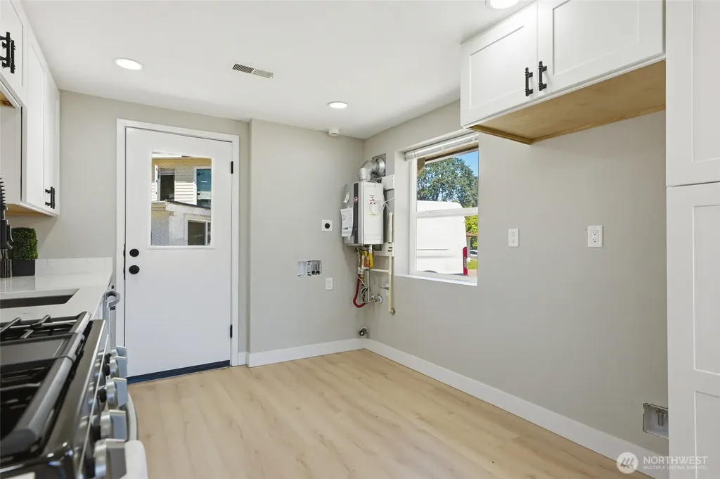 14402 Washington Avenue SW Lakewood WA 98498