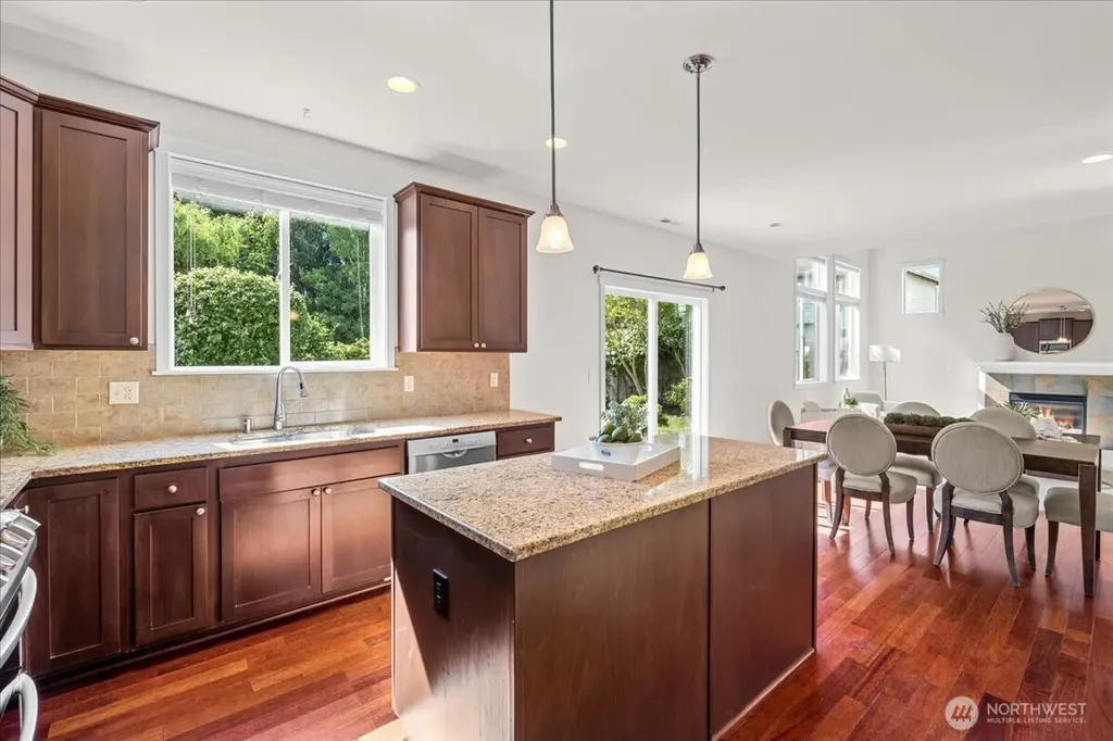 25415 155th Avenue SE Covington WA 98042
