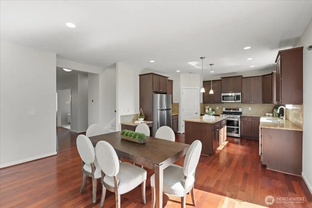 25415 155th Avenue SE Covington WA 98042