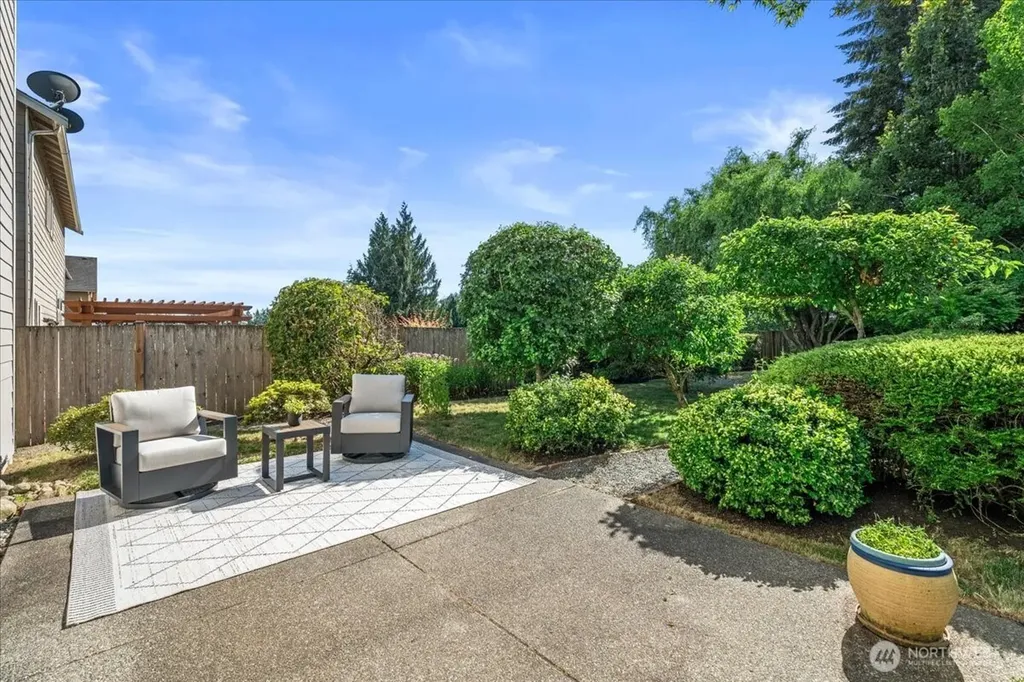 25415 155th Avenue SE Covington WA 98042