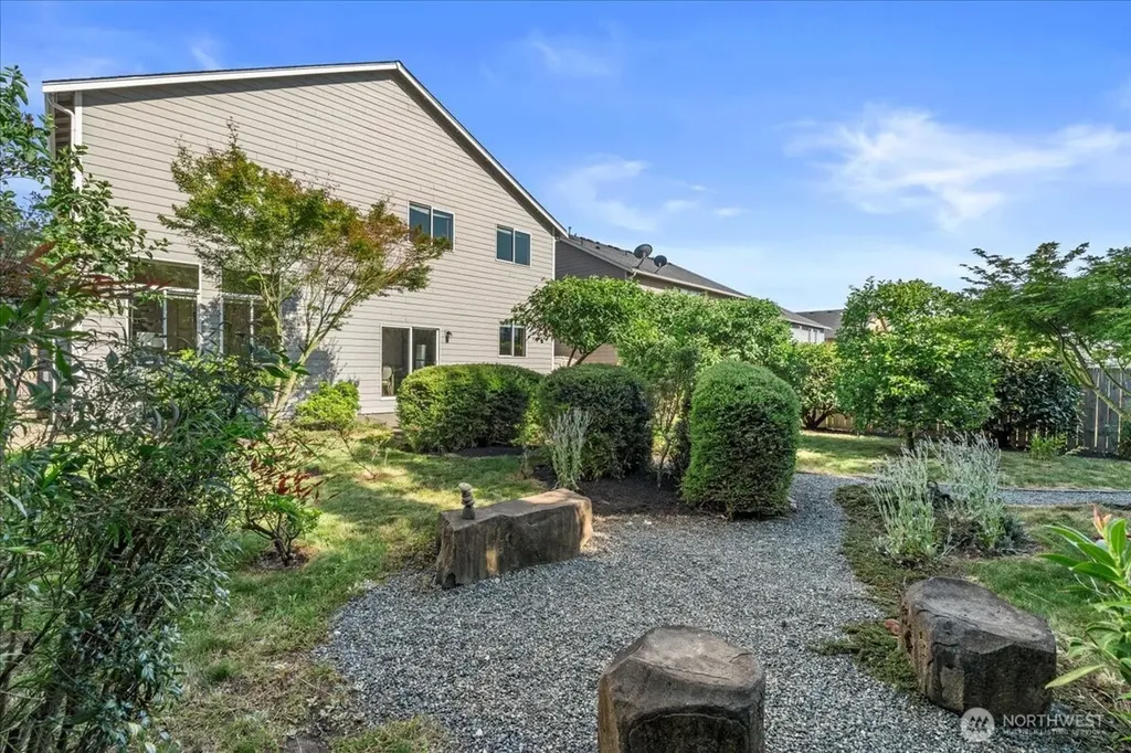 25415 155th Avenue SE Covington WA 98042