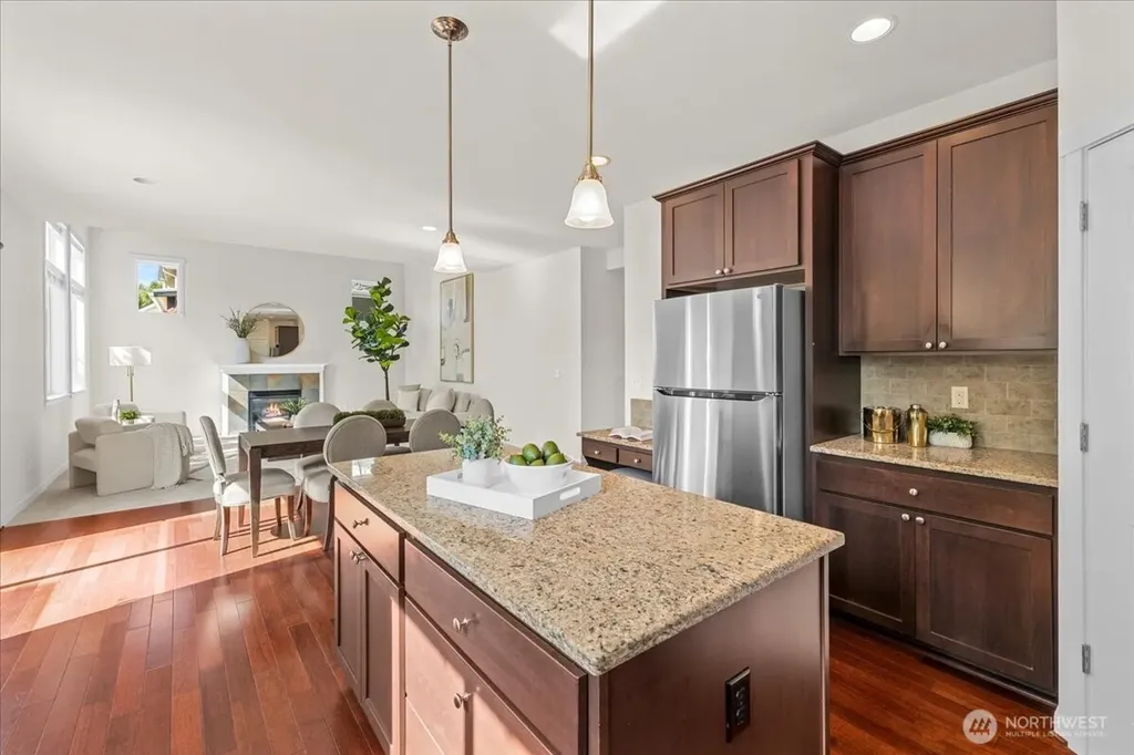 25415 155th Avenue SE Covington WA 98042