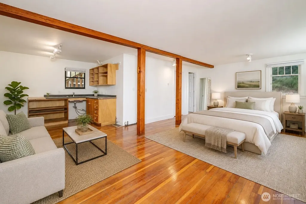 19 Dravus Street Seattle WA 98109