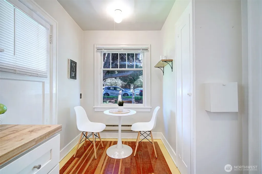 19 Dravus Street Seattle WA 98109