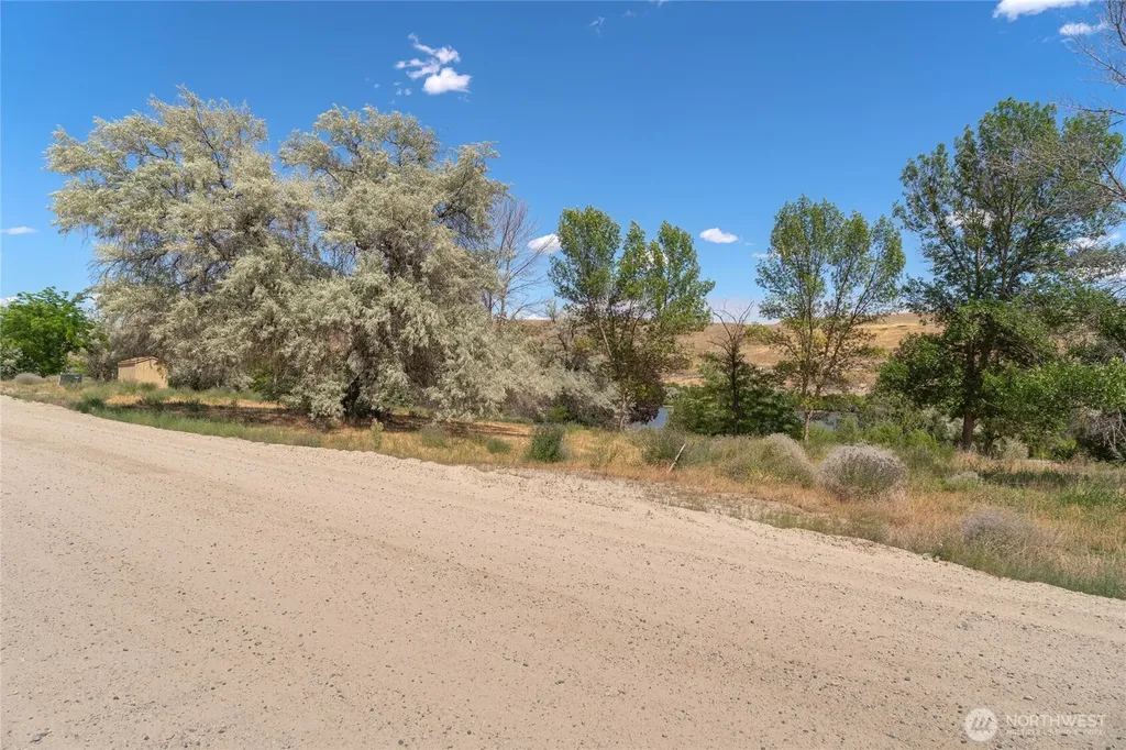 300 Monse River Road Brewster WA 98812