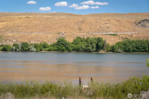 300 Monse River Road Brewster WA 98812