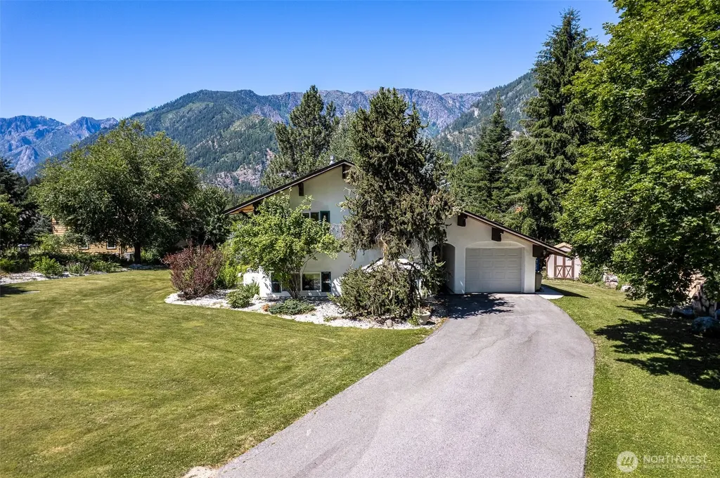9724 Dye Road Leavenworth WA 98826
