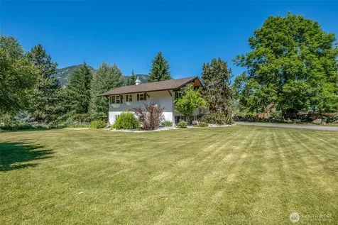 9724 Dye Road Leavenworth WA 98826