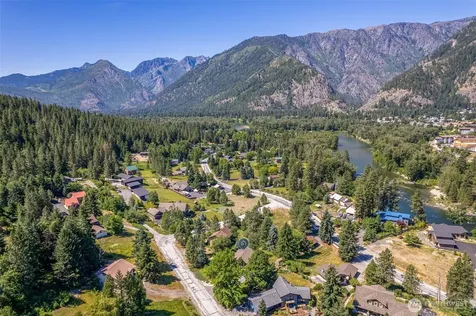 9724 Dye Road Leavenworth WA 98826