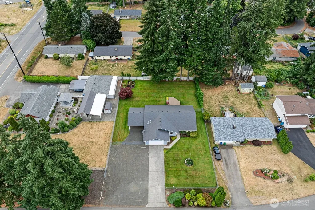 4871 Sherlyn Avenue SE Port Orchard WA 98367