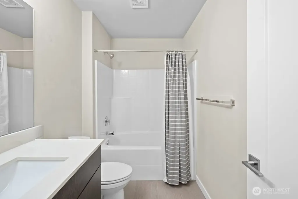 8609 244th Street SW Edmonds WA 98026