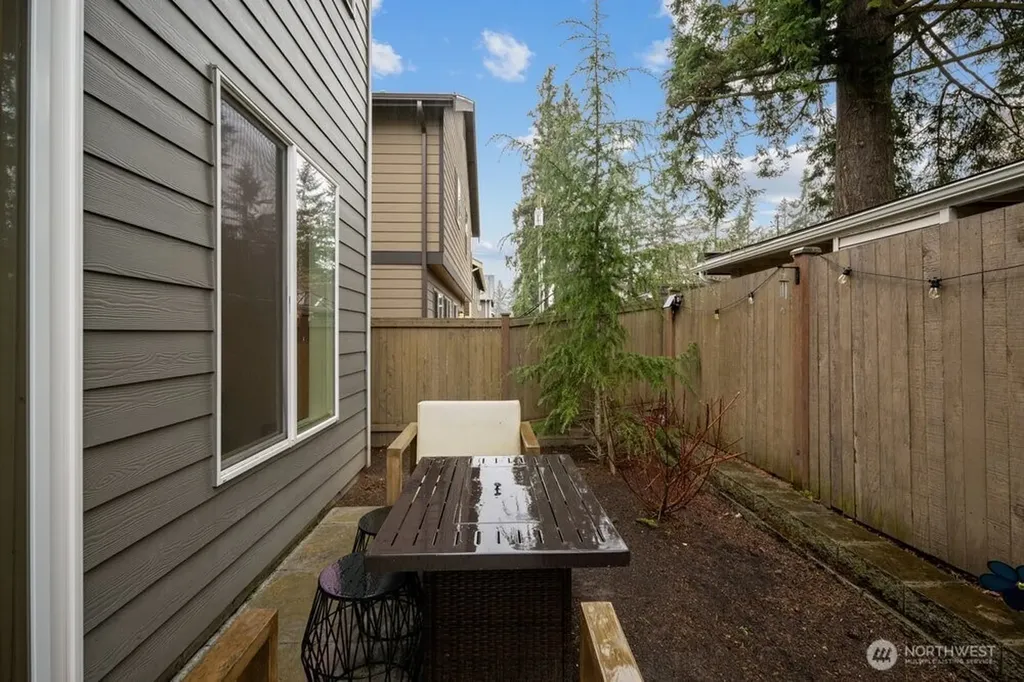 8609 244th Street SW Edmonds WA 98026