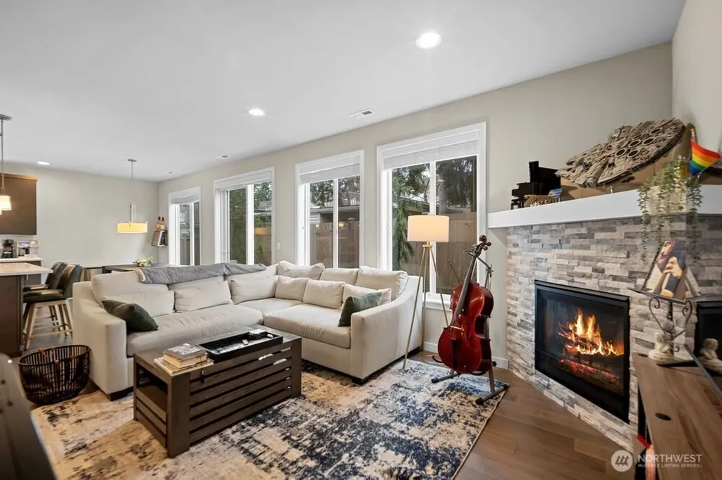 8609 244th Street SW Edmonds WA 98026