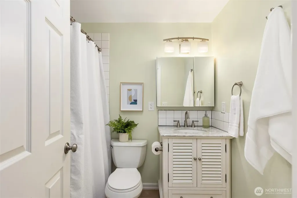 1020 NE Holm Court Poulsbo WA 98370