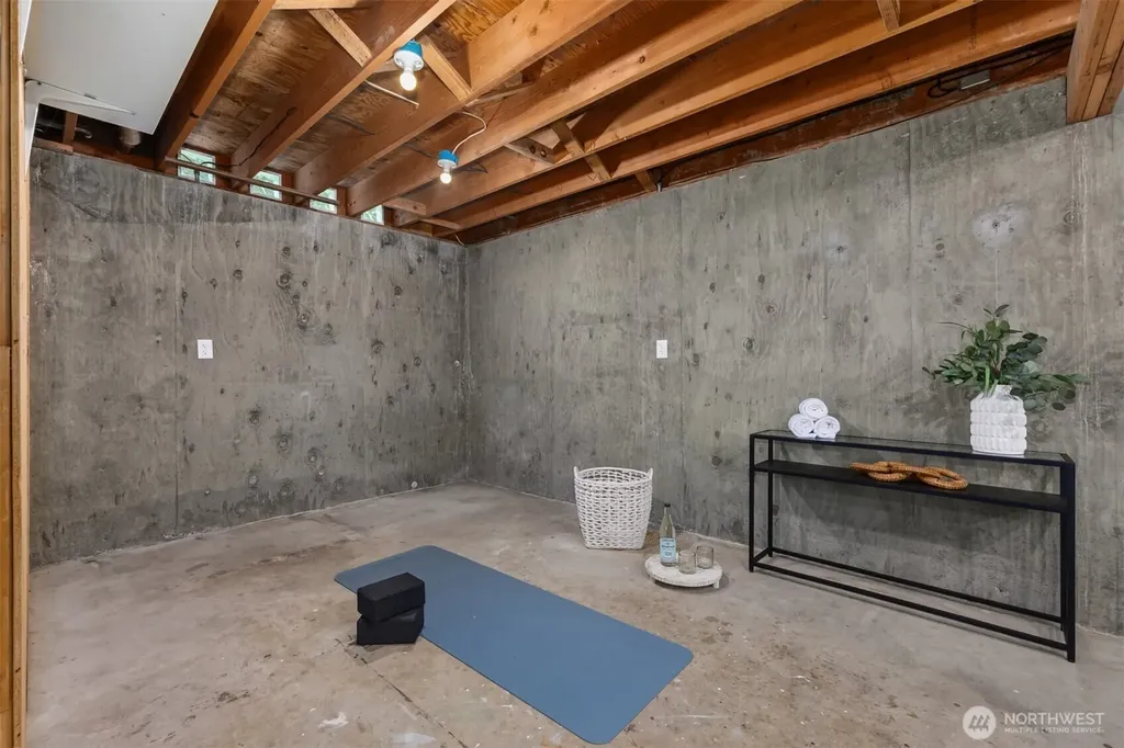 1020 NE Holm Court Poulsbo WA 98370