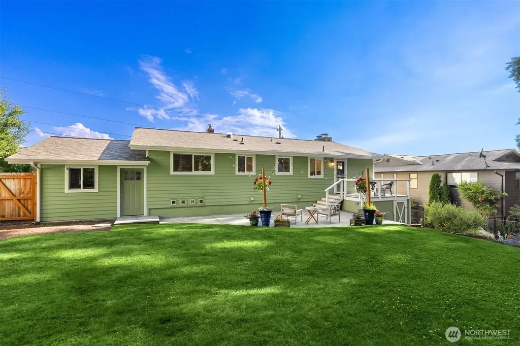 1020 NE Holm Court Poulsbo WA 98370