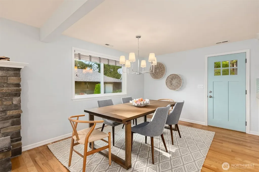 1020 NE Holm Court Poulsbo WA 98370