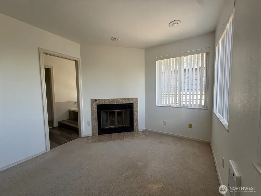 2327 N 65th Street Seattle WA 98103
