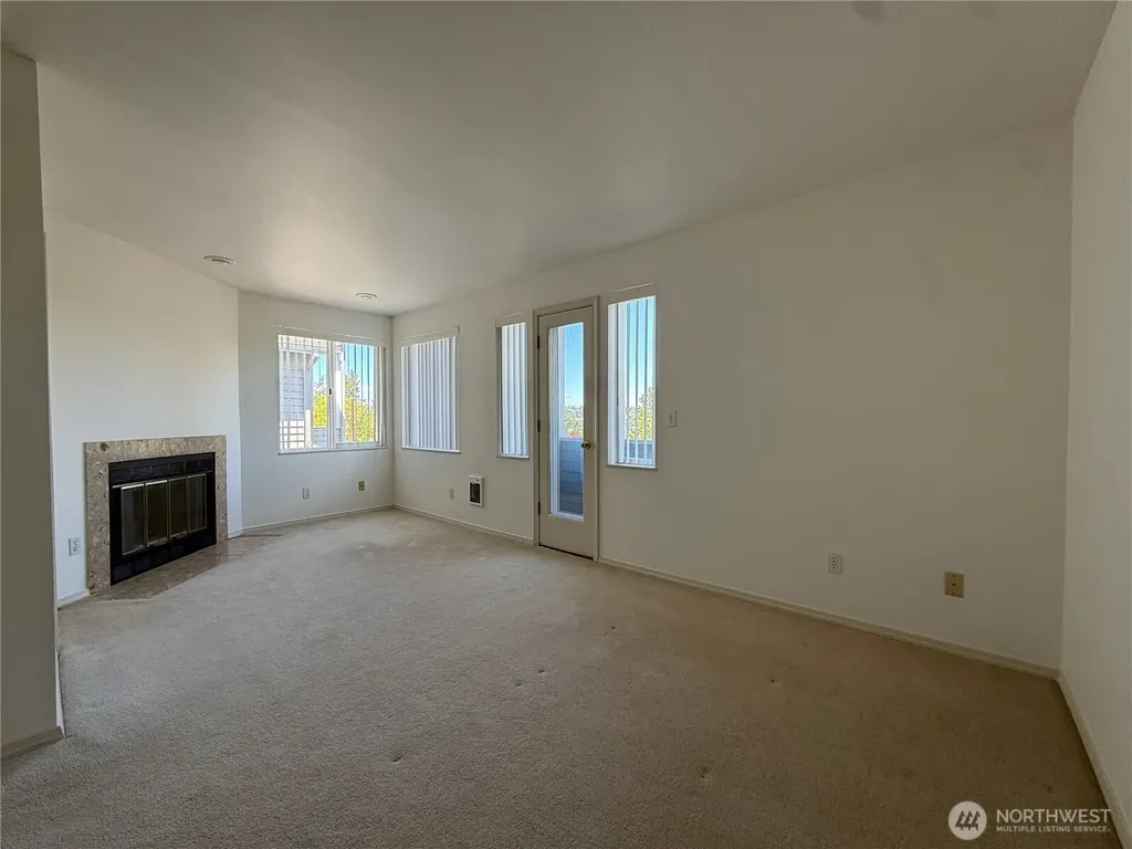 2327 N 65th Street Seattle WA 98103
