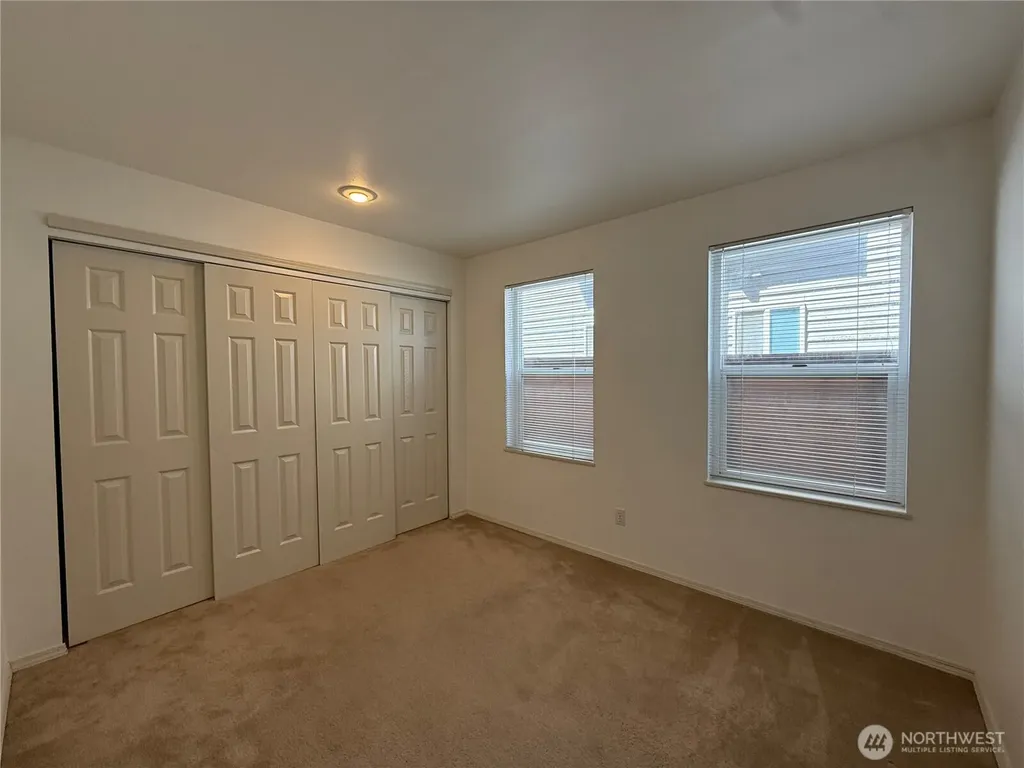 2327 N 65th Street Seattle WA 98103