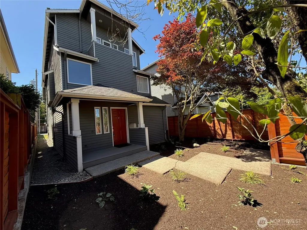 2327 N 65th Street Seattle WA 98103