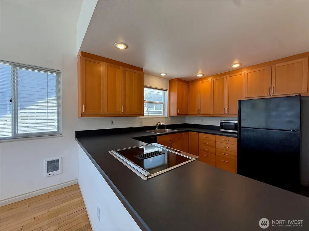 2327 N 65th Street Seattle WA 98103