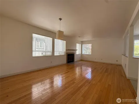 2327 N 65th Street Seattle WA 98103