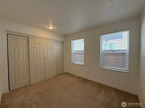2327 N 65th Street Seattle WA 98103