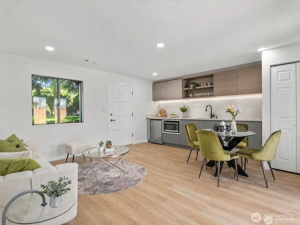 505 Burnett Avenue S Renton WA 98057