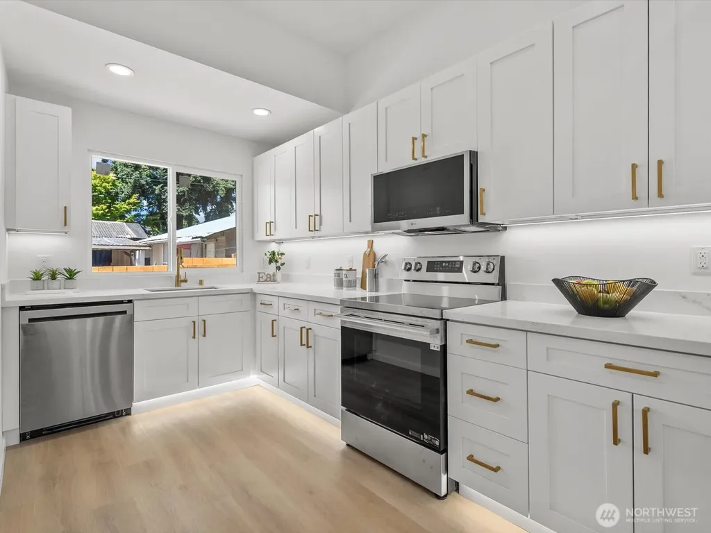 505 Burnett Avenue S Renton WA 98057
