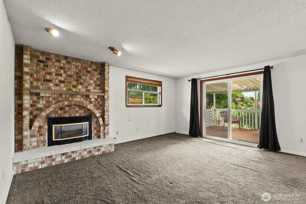 15612 63rd Street Ct E Sumner WA 98390