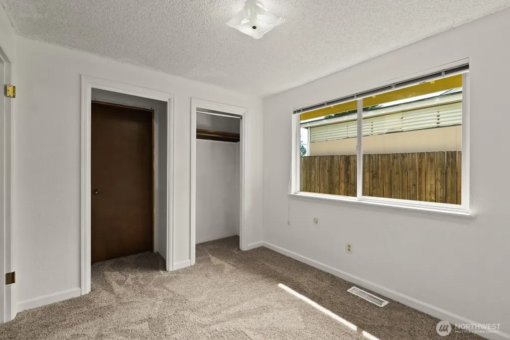 15612 63rd Street Ct E Sumner WA 98390