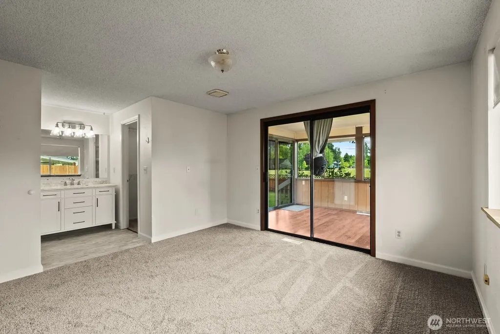 15612 63rd Street Ct E Sumner WA 98390