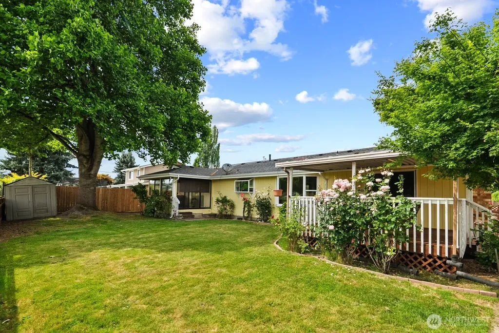 15612 63rd Street Ct E Sumner WA 98390