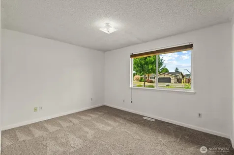 15612 63rd Street Ct E Sumner WA 98390