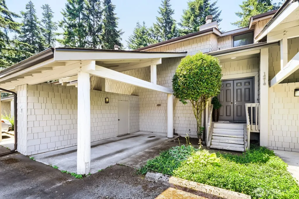 14615 NE 35th Street Bellevue WA 98007