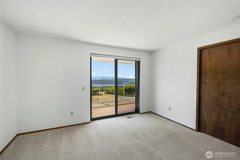 4736 Somerset Avenue SE Bellevue WA 98006