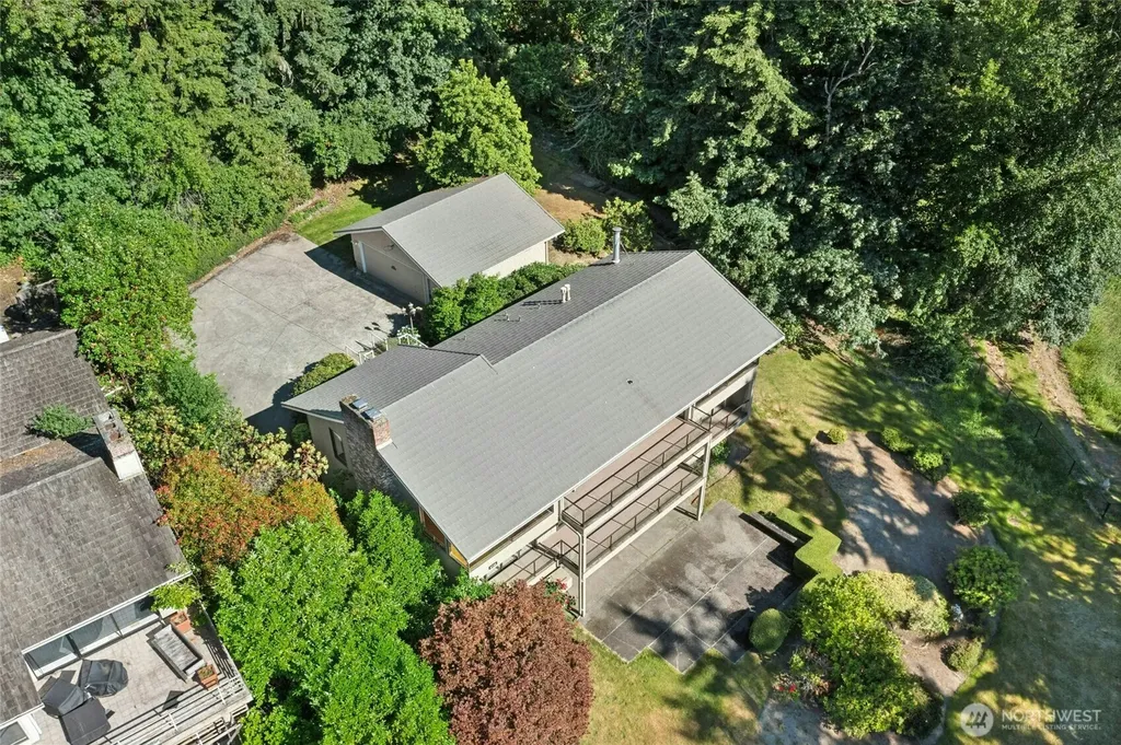 4736 Somerset Avenue SE Bellevue WA 98006