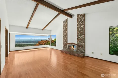 4736 Somerset Avenue SE Bellevue WA 98006