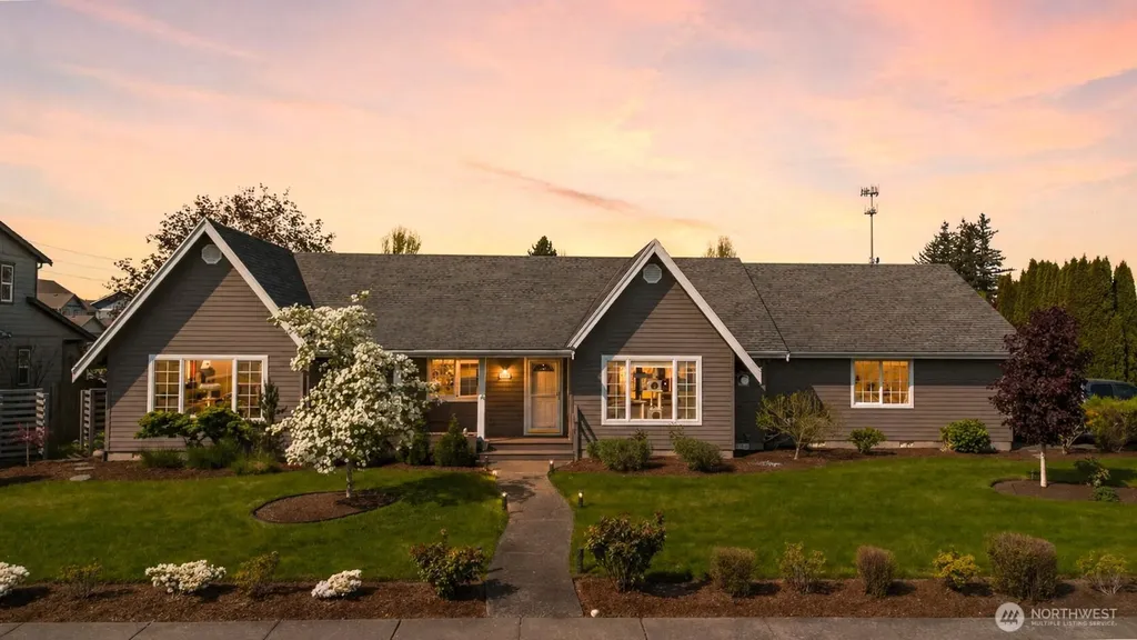 1277 Aaron Drive Lynden WA 98264