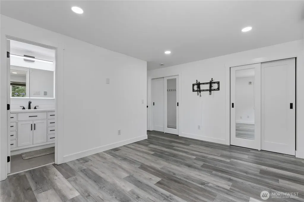 17310 NE 45th Street Redmond WA 98052