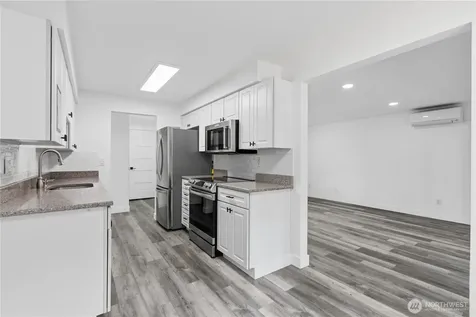 17310 NE 45th Street Redmond WA 98052