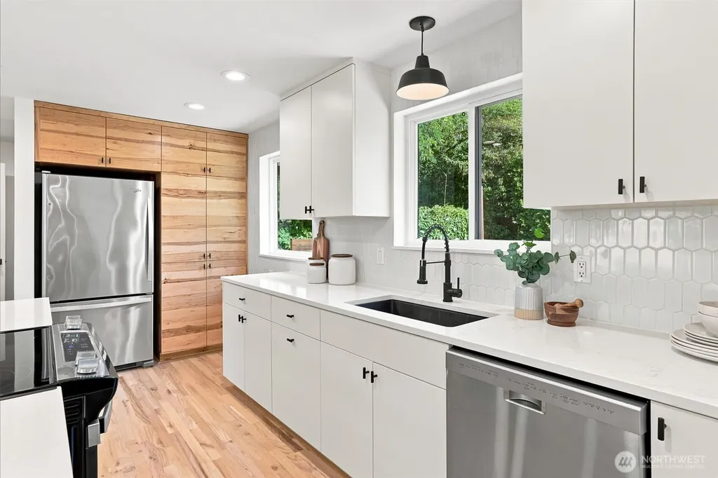9701 226th Place SW Edmonds WA 98020