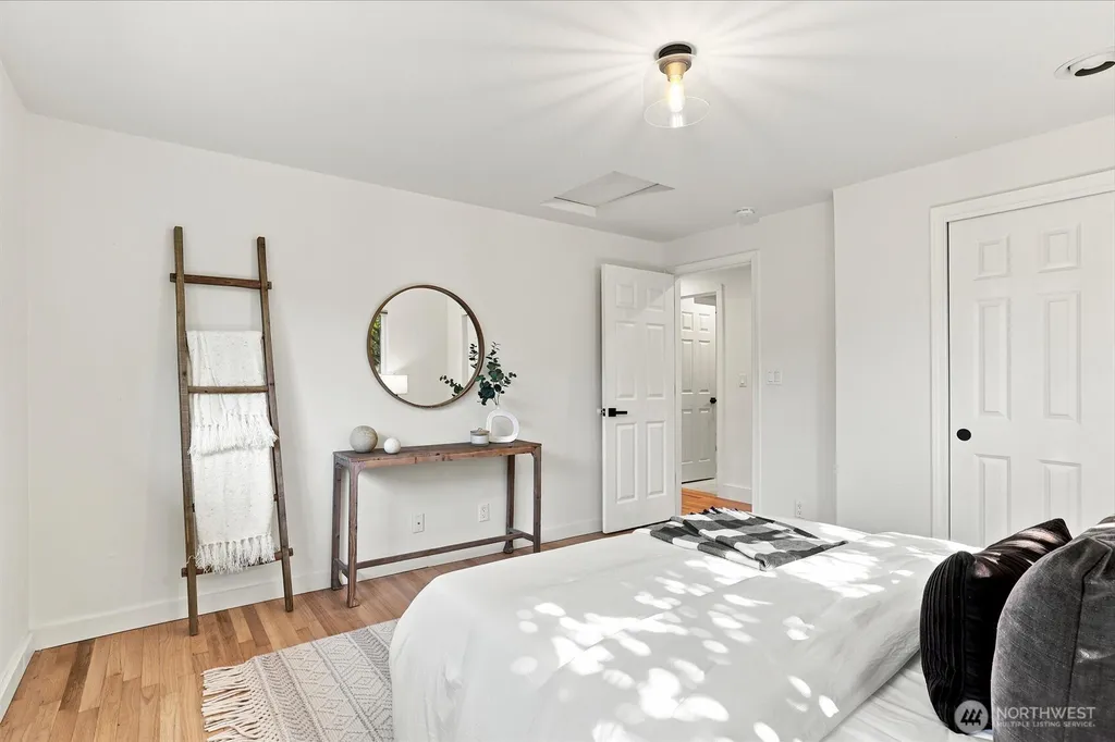 9701 226th Place SW Edmonds WA 98020