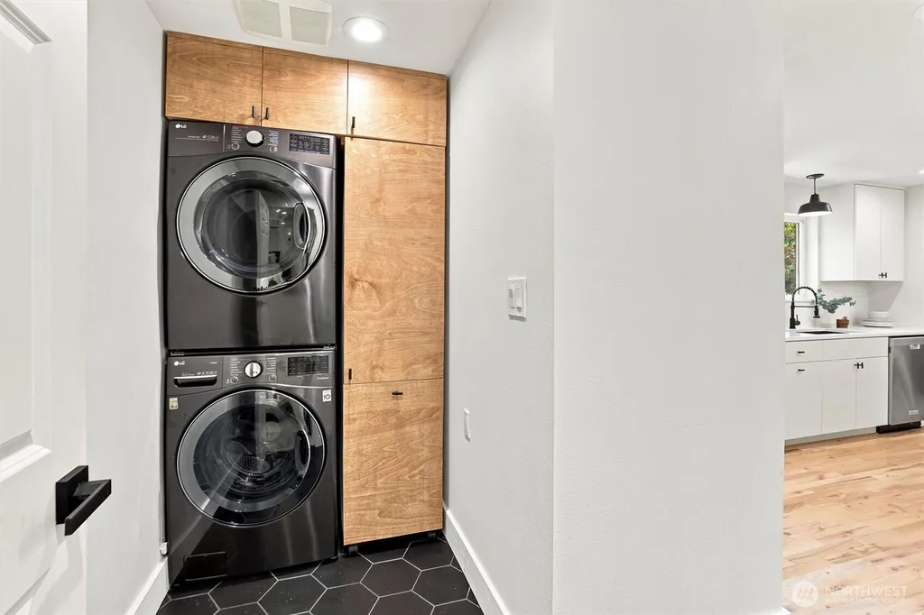 9701 226th Place SW Edmonds WA 98020