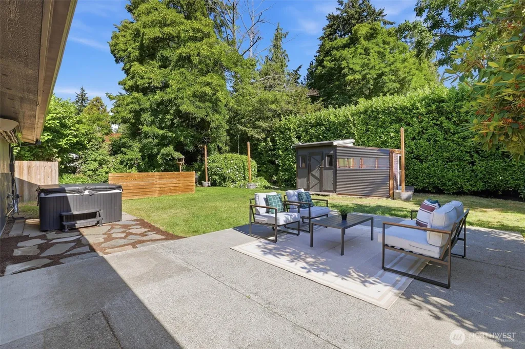 9701 226th Place SW Edmonds WA 98020