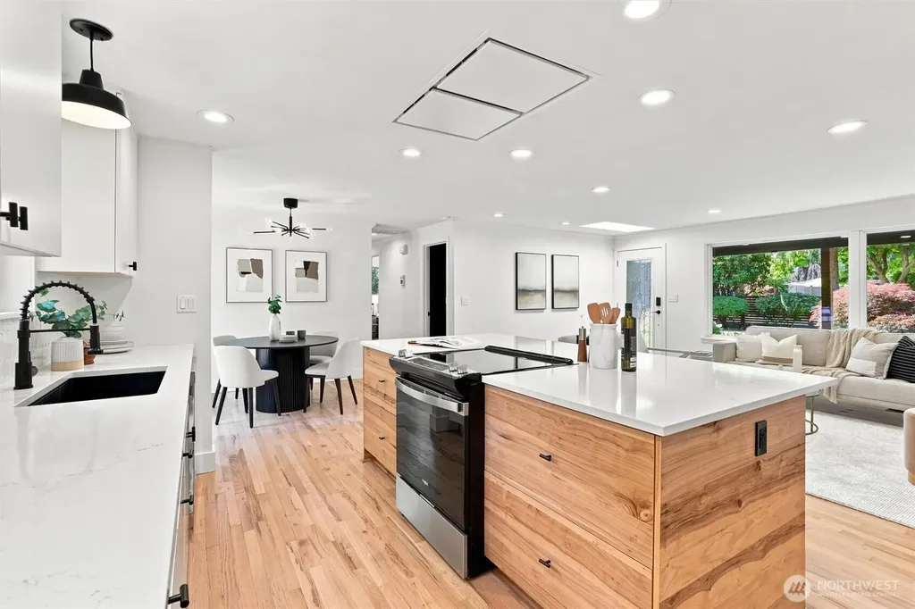 9701 226th Place SW Edmonds WA 98020