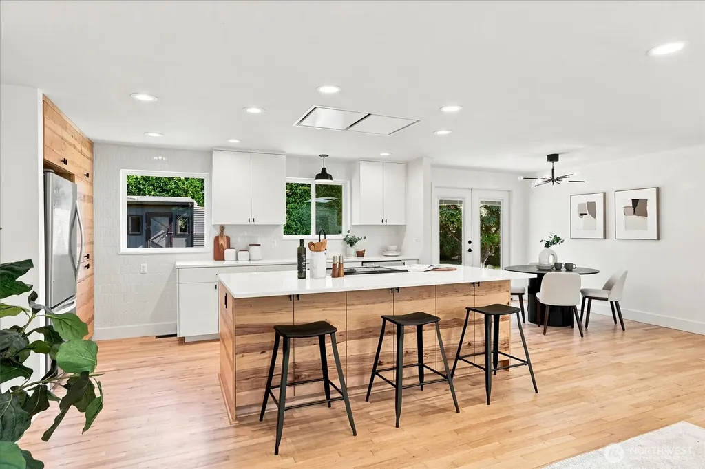9701 226th Place SW Edmonds WA 98020
